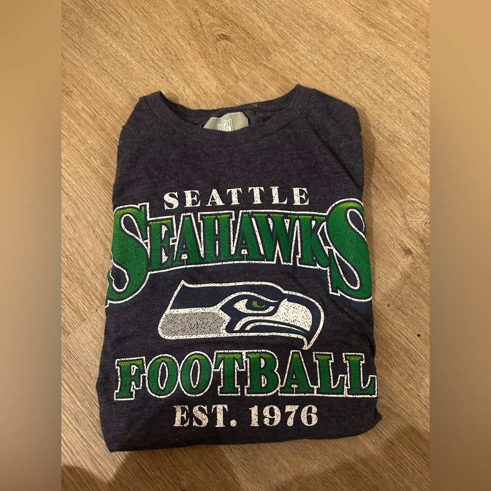 Seattle Seahawks men’s Graphic T-Shirt - Gray and Green